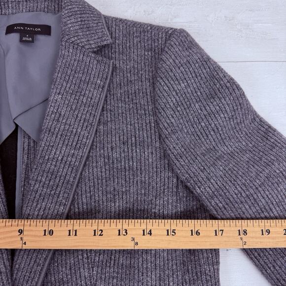 Ann Taylor Hutton Blazer Size 4 Gray Brushed Wool Ribbed Knit Classic Chic - Picture 13 of 16